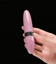 n8709-lelo_mia_2_petal_pink_lipstick_vibrator-2
