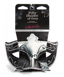 n9579-fsog_masks_on_masquerade_mask_twin_pack-2